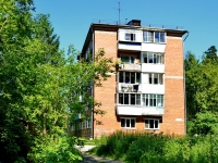 Beryozovsky, Tolbukhin st, 房屋 6А. 公寓楼
