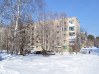 Beryozovsky, Teatralnaya st, house 32. Apartment house