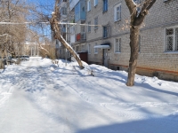 Beryozovsky, Kosykh st, house 6. Apartment house