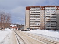 Beryozovsky, Brusnitsyn st, house 2. Apartment house