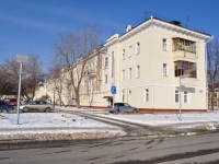 Verkhnyaya Pyshma, Krasnoarmeyskaya st, house 1. Apartment house