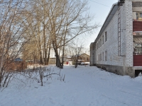 Verkhnyaya Pyshma, Krasnoarmeyskaya st, 房屋 16А. 公寓楼