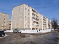 Verkhnyaya Pyshma, Petrov st, house 35/10. Apartment house
