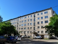 Verkhnyaya Pyshma, Krivousov st, house 40. Apartment house