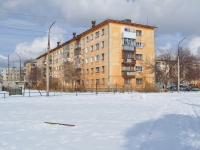 Verkhnyaya Pyshma, Uralskikh rabochikh st, house 35. Apartment house