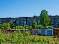 Pervouralsk, Komsomolskaya st, house 7. Apartment house