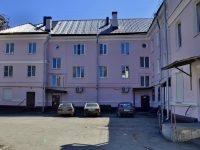 Polevskoy, Lenin st, house 18. Apartment house