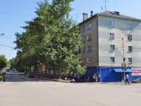 Revda, Tsvetnikov st, house 39. Apartment house