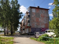 Revda, Rossiyskaya st, house 36. Apartment house