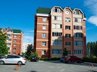 Revda, Internatsionalistov st, house 42/4. Apartment house