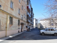 Nizhny Tagil, Azovskaya st, house 3. Apartment house