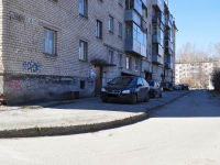 Nizhny Tagil, Azovskaya st, house 4. Apartment house