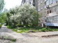 Nizhny Tagil, Gazetnaya st, house 35. Apartment house