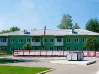 Nevyansk, Lenina (pos. tcementnij) st, house 58. Apartment house