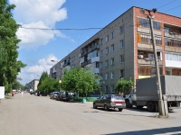 Невьянск, улица Малышева, дом 12. многоквартирный дом