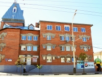 Tambov, st Sovetskaya, house 64А. Apartment house