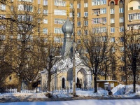 Tver, 教堂 святого праведного Иоанна Кронштадтского и Феодоровской Божьей Матери , Chaykovsky avenue, 房屋 19 с.1