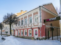 Tver, Tryokhsvyatskaya st, house 18. Apartment house