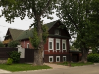 Ostashkov,  Adrianov, house 4. Private house