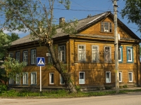 Ostashkov, Leninsky avenue, house 67. Apartment house