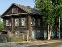Ostashkov, Leninsky avenue, house 78. Apartment house