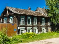 Ostashkov, Uritsky st, house 72А. Apartment house
