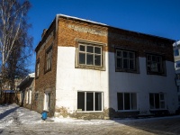 соседний дом: ул. Никитина, дом 4 с.1. спортивный клуб