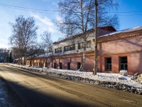 соседний дом: ул. Советская, дом 111. офисное здание