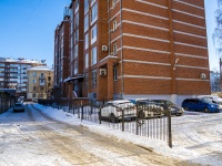 , Vershinin st, 房屋 25/2. 公寓楼