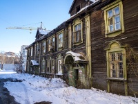 , Vershinin st, 房屋 27/7. 公寓楼