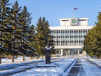 Томск, площадь Ленина. Бюст Лигачёва Е.К.