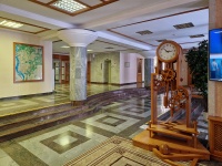 Томск, гостиница (отель) "Октябрьская", улица Карла Маркса, дом 12