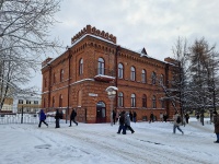 Томск, школа Средняя общеобразовательная школа №32 им. 19-й гвардейской стрелковой дивизии, улица Пирогова, дом 2