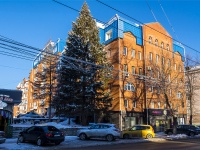 隔壁房屋: avenue. Frunze, 房屋 18. 公寓楼