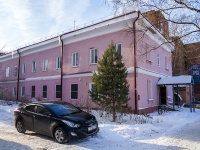 соседний дом: ул. Аркадия Иванова, дом 6. многоквартирный дом