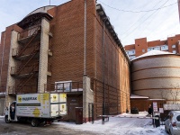 Томск, улица Набережная Озера, дом 5. гараж / автостоянка