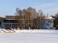 соседний дом: ул. Белозёрская, дом 13/1. ночной клуб "Маяк"