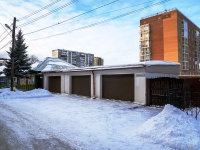 Томск, Картасный переулок, дом 16. гараж / автостоянка