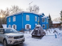 соседний дом: ул. Алтайская, дом 47 с.3. многоквартирный дом Петропавловский собор