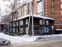 隔壁房屋: alley. Tikhiy, 房屋 25. 公寓楼