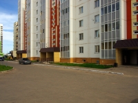 Ulyanovsk, Ilyushina blvd, 房屋 4. 公寓楼