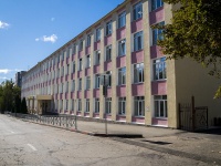 соседний дом: ул. Александра Матросова, дом 11. гимназия №2
