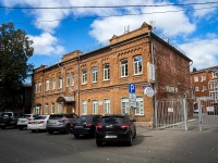 соседний дом: ул. Бебеля, дом 19. музей "Балалайки"