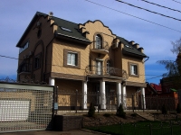 Ulyanovsk, Gogol alley, house 9. Private house