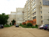 Ulyanovsk, Leningradskaya st, house 32. Apartment house