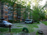 Ulyanovsk, Mendeleev Ln, house 4. Apartment house