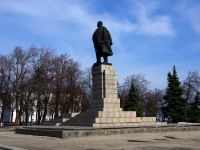 Ulyanovsk, monument В.И.ЛенинуSobornaya (lenina) square, monument В.И.Ленину