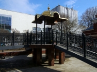 Ulyanovsk, Dvortsovaya st, memorial 