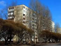 Dimitrovgrad, avenue Avtosrtoiteley, house 27. Apartment house