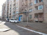 Chita, Shestiperov st, house 18. Apartment house